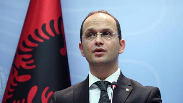 Minister Bushati to Macedonia: “We Offer Friendly Advice”