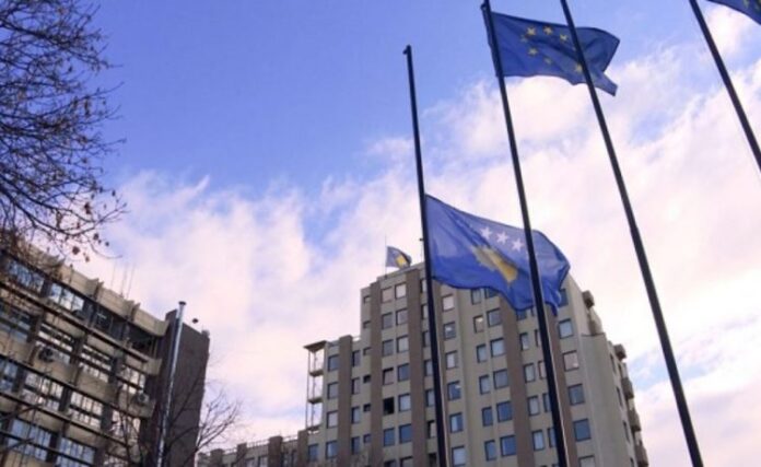 Kosovo Marks Europe Day ‘Isolated’ from Europe