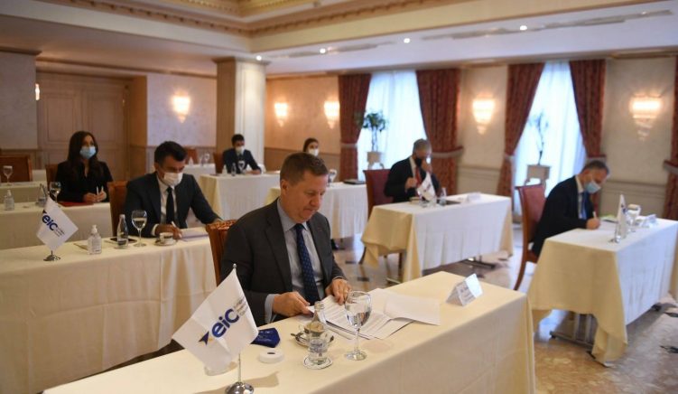 Head of EU Mission in Kosovo Urges the Government to Attract Foreign Investors