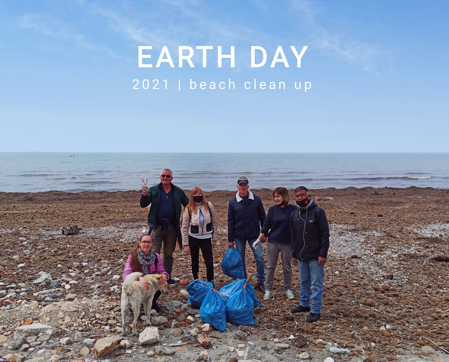 Volunteers Clean Up Durres Beach in Honour of Earth Day