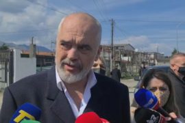 Albania to Vaccinate Kosovo’s Teachers