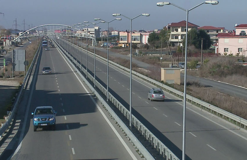 Tirana-Durres Road Undergoes Repair for Two Weeks 