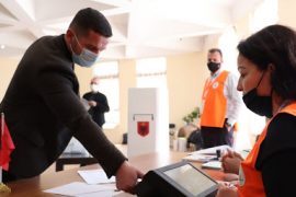Deputy State Commissioner Dispels Claims of Multiple Voting during Albanian Elections
