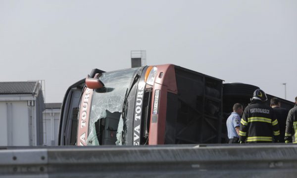 Kosovo Bound Bus Crashes in Croatia, at Least 10 Dead