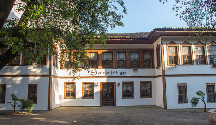 Sarajet One of Tirana’s Last Remaining Historical Landmarks Set on Fire