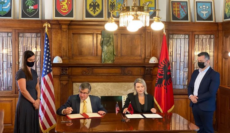 Albania and US Sign Deal to Fight Trafficking of Cultural Objects
