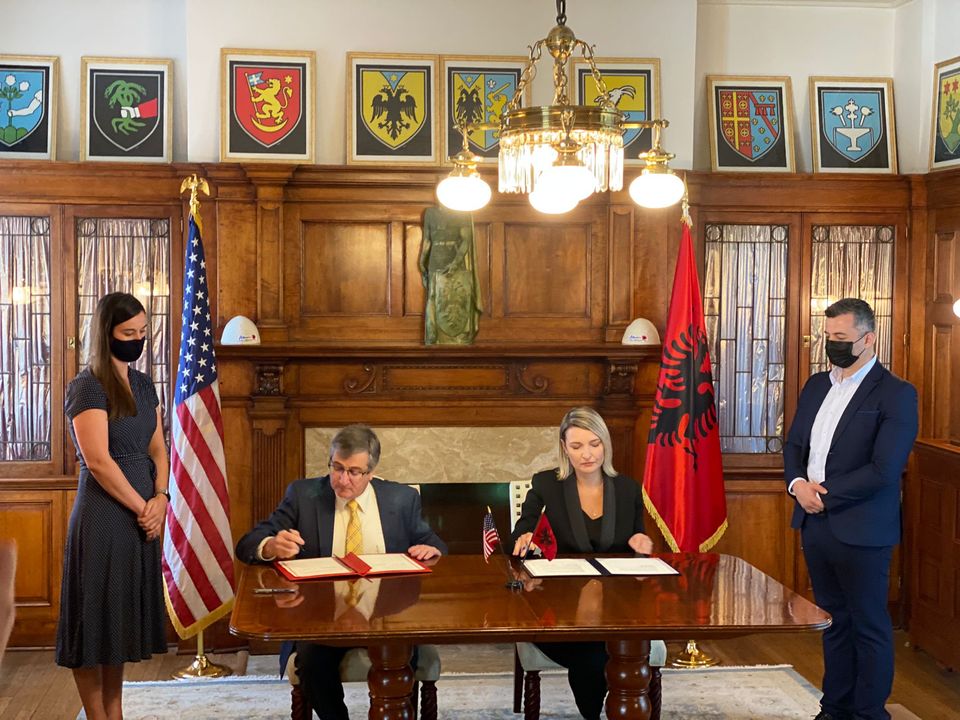 Albania and US Sign Deal to Fight Trafficking of Cultural Objects