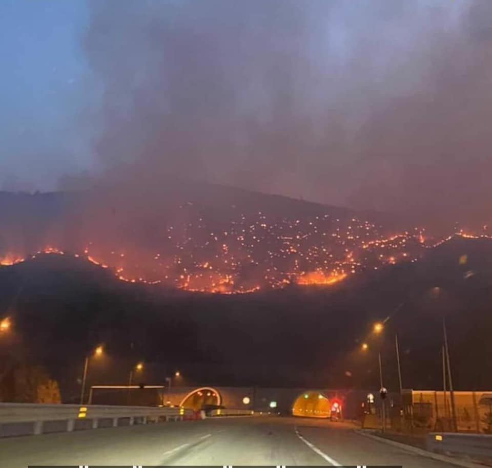 Kosovo Sends Troops to Fight Blaze in Kukes, Llogara Park Threat Reduced