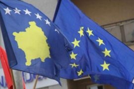 Komisioni Europian rekomandon heqjen e vizave për Kosovën