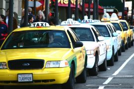 Kërkohen 100 taksistë—nuk ka dhe kjo është normale