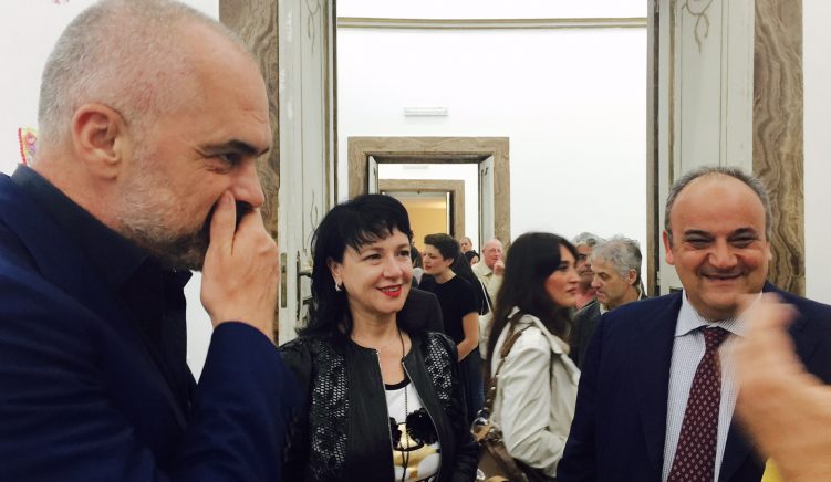 Ekspozita e Kryeministrit në Napoli – Fotografitë