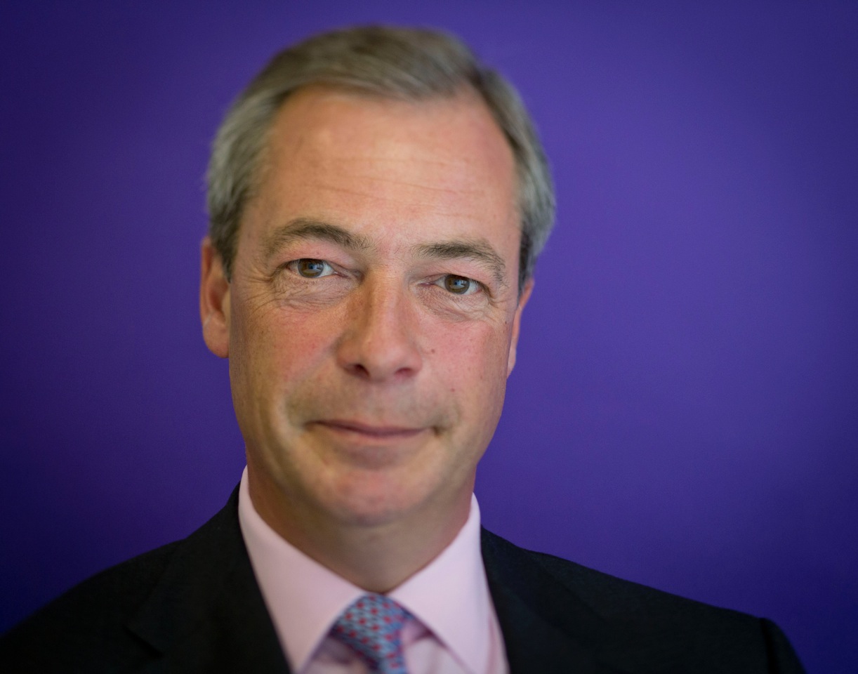 Brexit, kreu i UKIP Farage jep dorëheqjen pas fitores