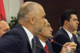 Rotacioni i munguar politik në Shqipëri: A mund të mësosh të jesh një ish-kryeministër?