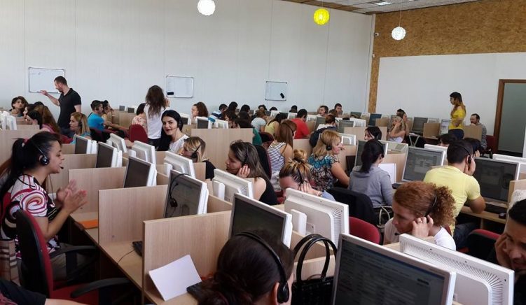 Call Center — Konfindustria kundër qeverisë italiane