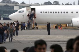 BE organizon fluturime ‘charter’ për riatdhesimin e emigrantëve të paligjshëm me të shkuar kriminale