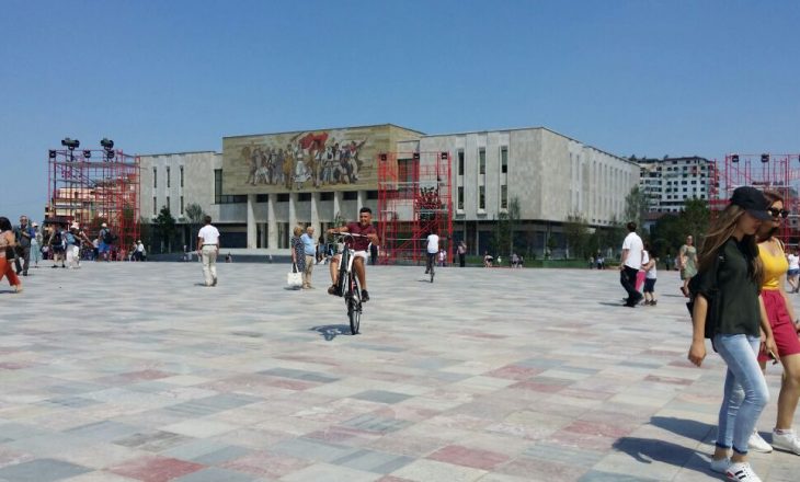 Kompania Fusha merr 850 mijë euro të tjera për Sheshin Skënderbej