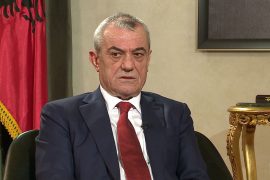 Kryetari Gramoz Ruçi anulon seancën e parlamentit para protestës