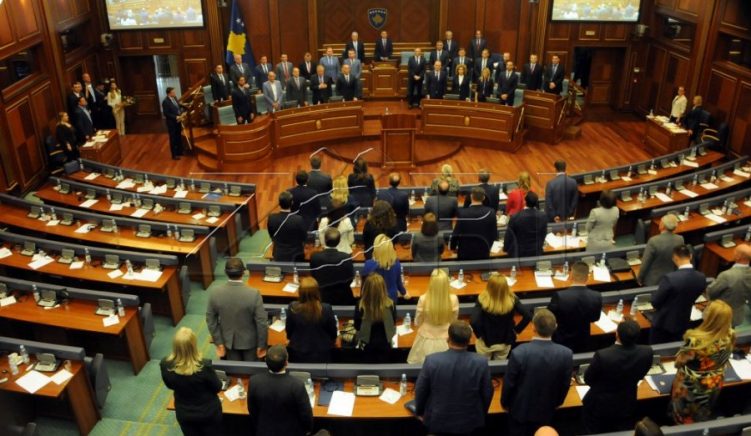 Kosova drejt zgjedhjeve të parakohshme, parlamenti shpërndahet më 22 gusht