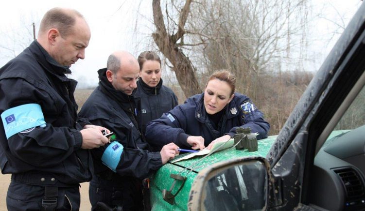 Oficerët e FRONTEX-it do të kontrollojnë kufijtë e Shqipërisë