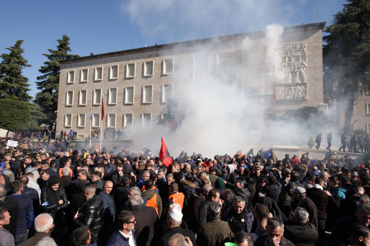 Kujtesë për opozitën: vetëm me protesta as qeveria nuk do ndryshojë, as Rama nuk do ikë