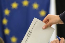 Zgjedhjet europiane, humbasin vende partitë tradicionale, ngrihen partitë e qendrës dhe ekstremiste