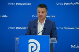 PD akuzon Veliajn për mashtrim: Qytetarët e Tiranës paguajnë më shumë për ujin, furnizohen më pak