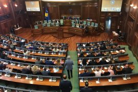 Shpërndahet parlamenti në Kosovë