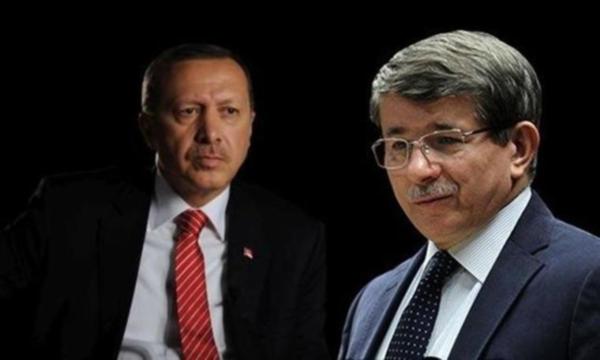 Erdogani përjashton ish-aleatin kryesor, mes dorëheqjeve masive nga partia