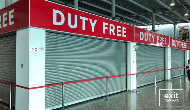 Konflikti për zonën pa taksa në aeroport tregon sfidat që përballin investimet e huaja në Shqipëri