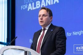 Eurokomisioneri Varhelyi, apel për hapjen e negociatave me Shqipërinë dhe Maqedoninë e Veriut