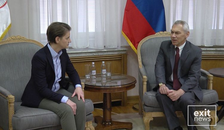 Takimi mes ambasadorit rus dhe kryeministres serbe Ambasadori rus: Pa Rusinë nuk ka marrëveshje Kosovë-Serbi