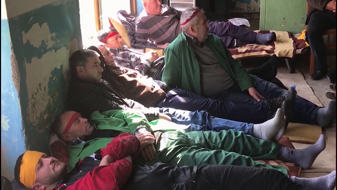 Vazhdon greva e urisë në Poçem, rëndohet gjendja shëndetësore e punëtorëve