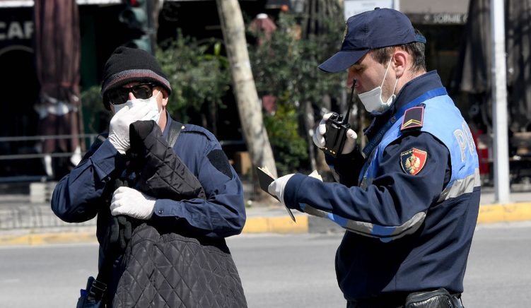 Policia, rreth 30 mijë euro gjoba në një ditë