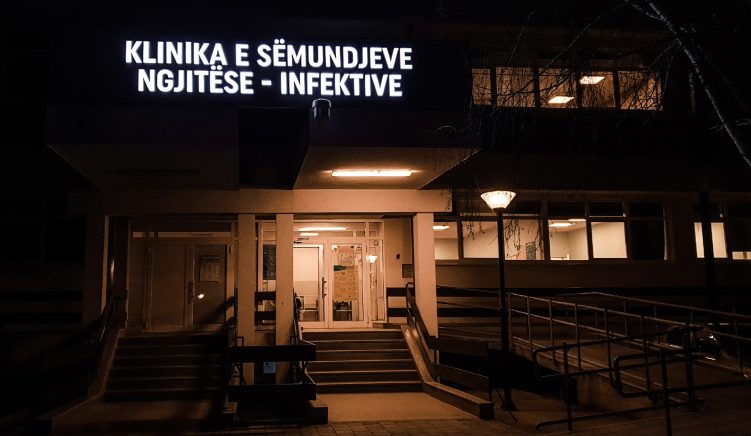 Spitali Infektiv Kosove Naten Serbët e Kosovës i trajtojnë rastet me Covid-19 në Beograd