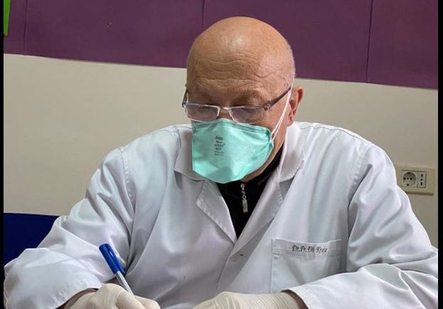 Doktor Kraja i infektuar me koronavirus