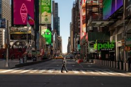 Nju Jorku do të mbyllë baret, restorantet dhe shkollat