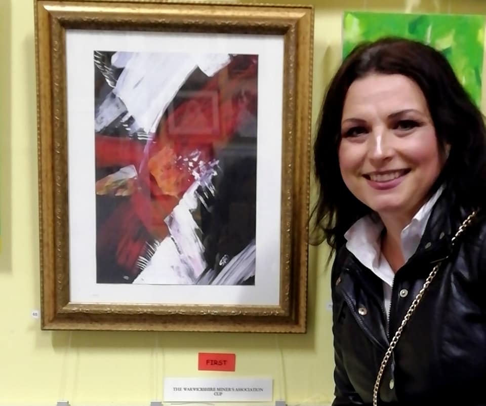 Piktorja shqiptare Suela Pulaha Brown fiton sërish çmimin e parë në Angli
