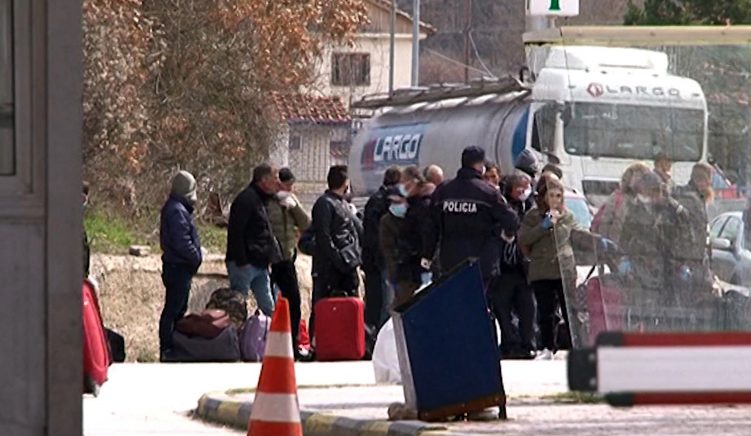 Vazhdon trafikimi i qenieve njerëzore: Korçë-Tiranë-Shkodër, rruga e re e trafikut