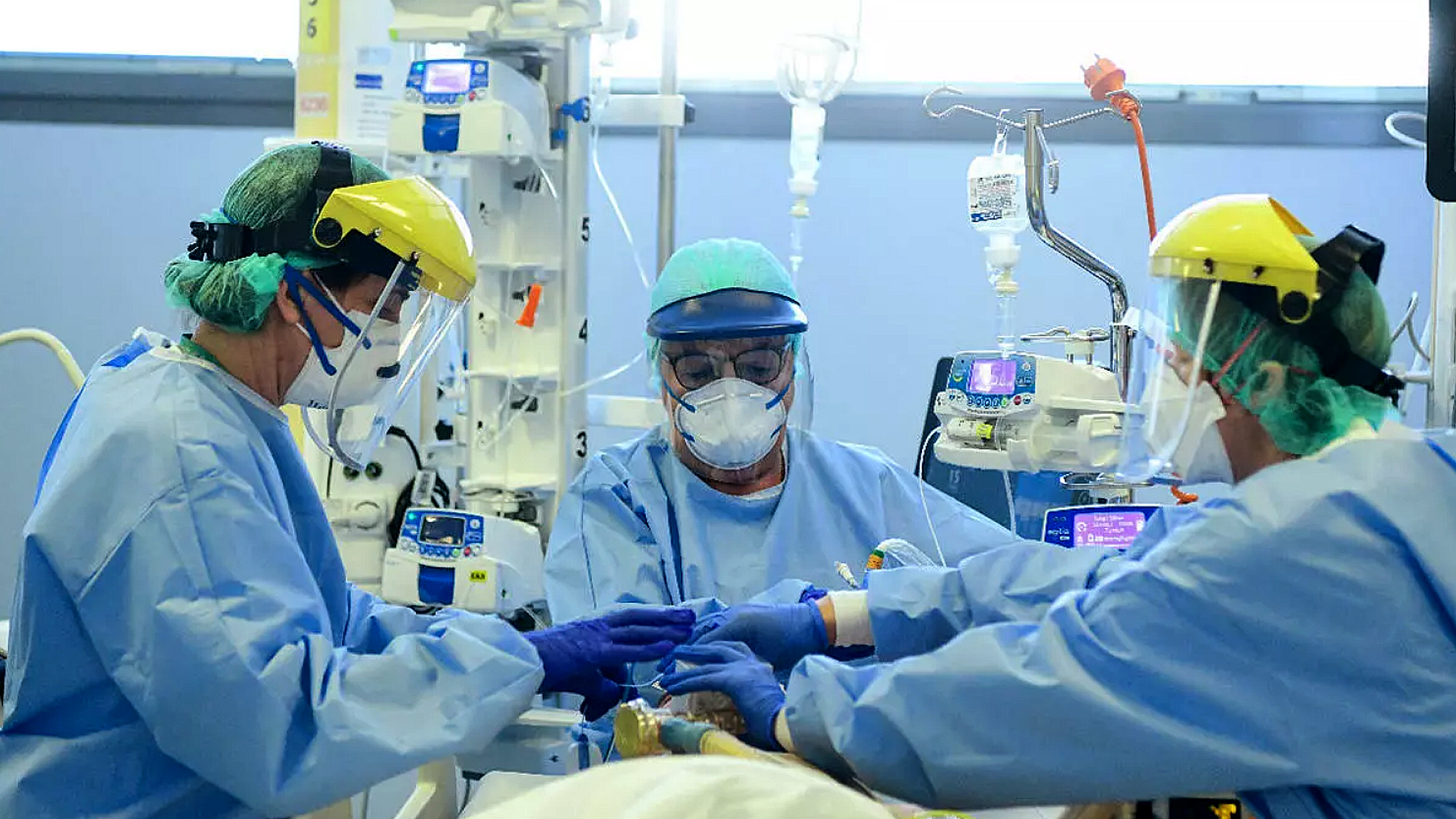 Pandemia e Covid-19 ka vrarë mbi 100 mjekë në Itali
