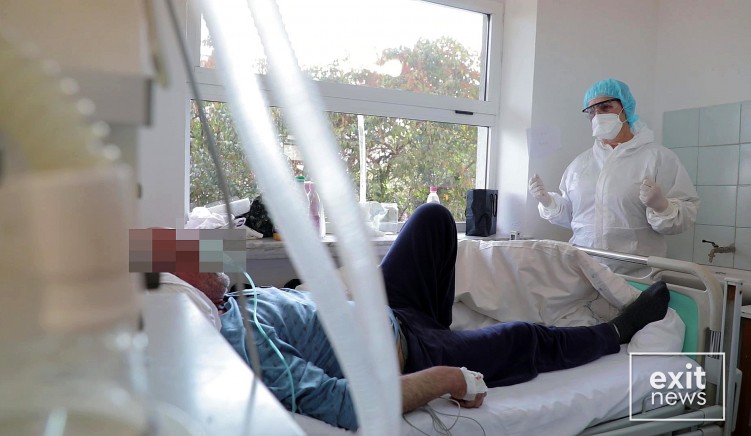 Spitali Infektiv QSUT Koronavirusi Pacient Doktor Mjeke 6 Mbi 190 pacientë po kurohen në spitalet Covid