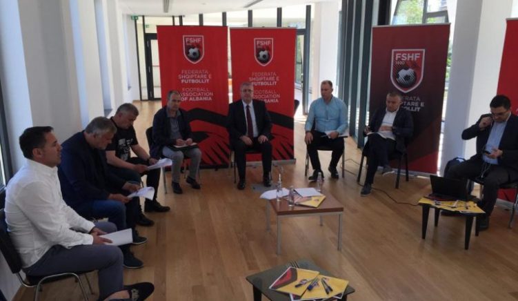 FSHF propozon rifillimin e kampionatit të futbollit në 3 qershor