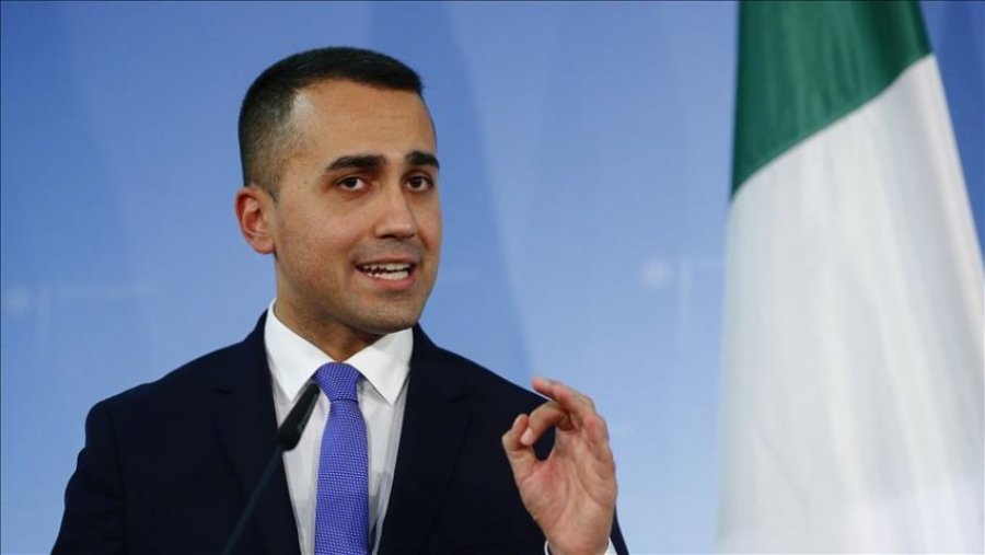 Ministri italian Di Maio bisedë telefonike me Ramën dhe Bashën