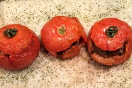 JaMystic rekomandon domate të mbushura pë drekë