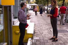 Jorida Tabaku njeh qytatarët e njësisë 3 në Tiranë me planin ekonomik të Partisë Demokratike