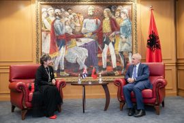 Meta pret ambasadoren e re të Kubës