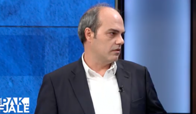 Screen Shot at PM Studiuesi Çeka: Ndryshimi i sistemit i nxituar, parlamenti i ardhshëm do zhgënjejë qytetarët