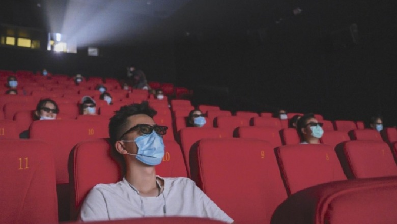 Amerikanët e vaksinuar nuk do të mbajnë maska në kinema