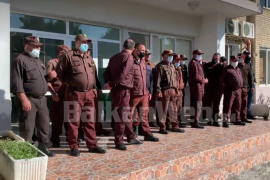 Naftëtarët hyjnë në rafineri: Kompania private është larguar prej muajsh