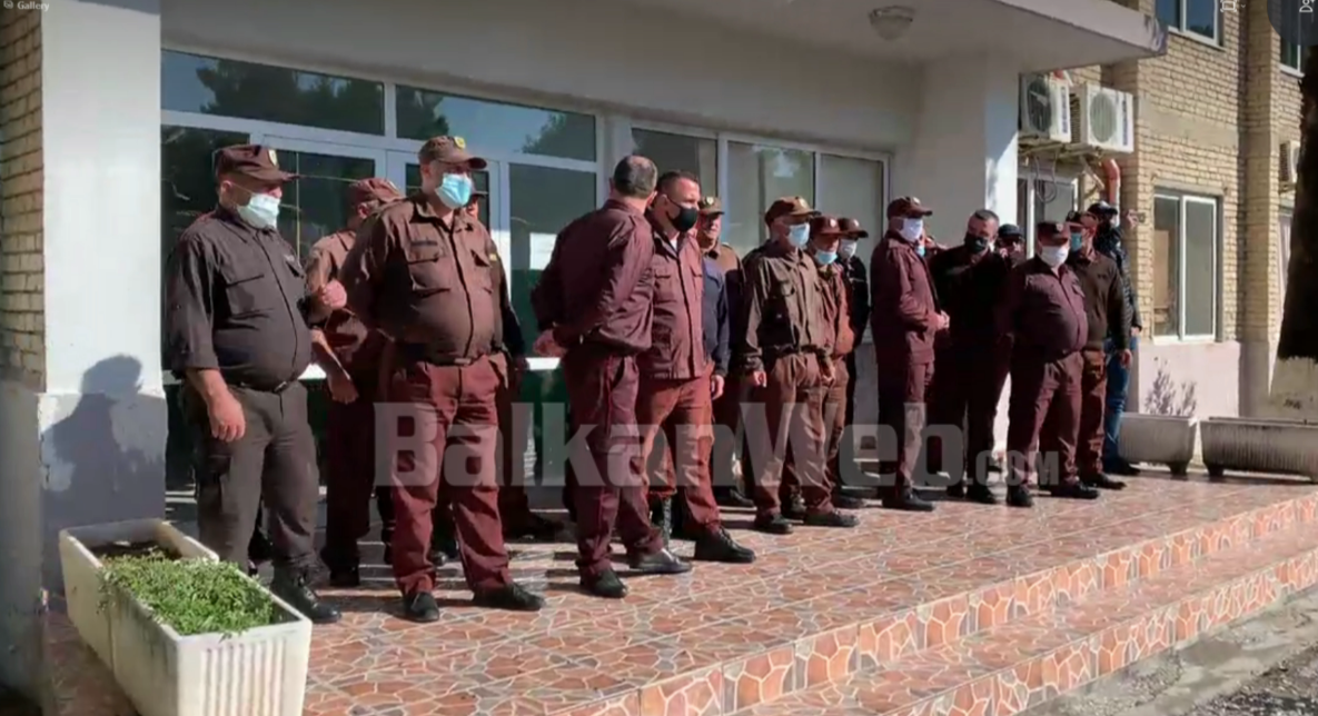 protesta e naftetareve dita Naftëtarët hyjnë në rafineri: Kompania private është larguar prej muajsh