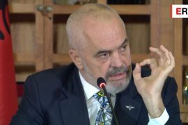 Rama i premton 120 kukësianëve fluturim falas nga Londra